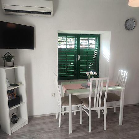 Apartment Mari Ostrvica Exteriér fotografie