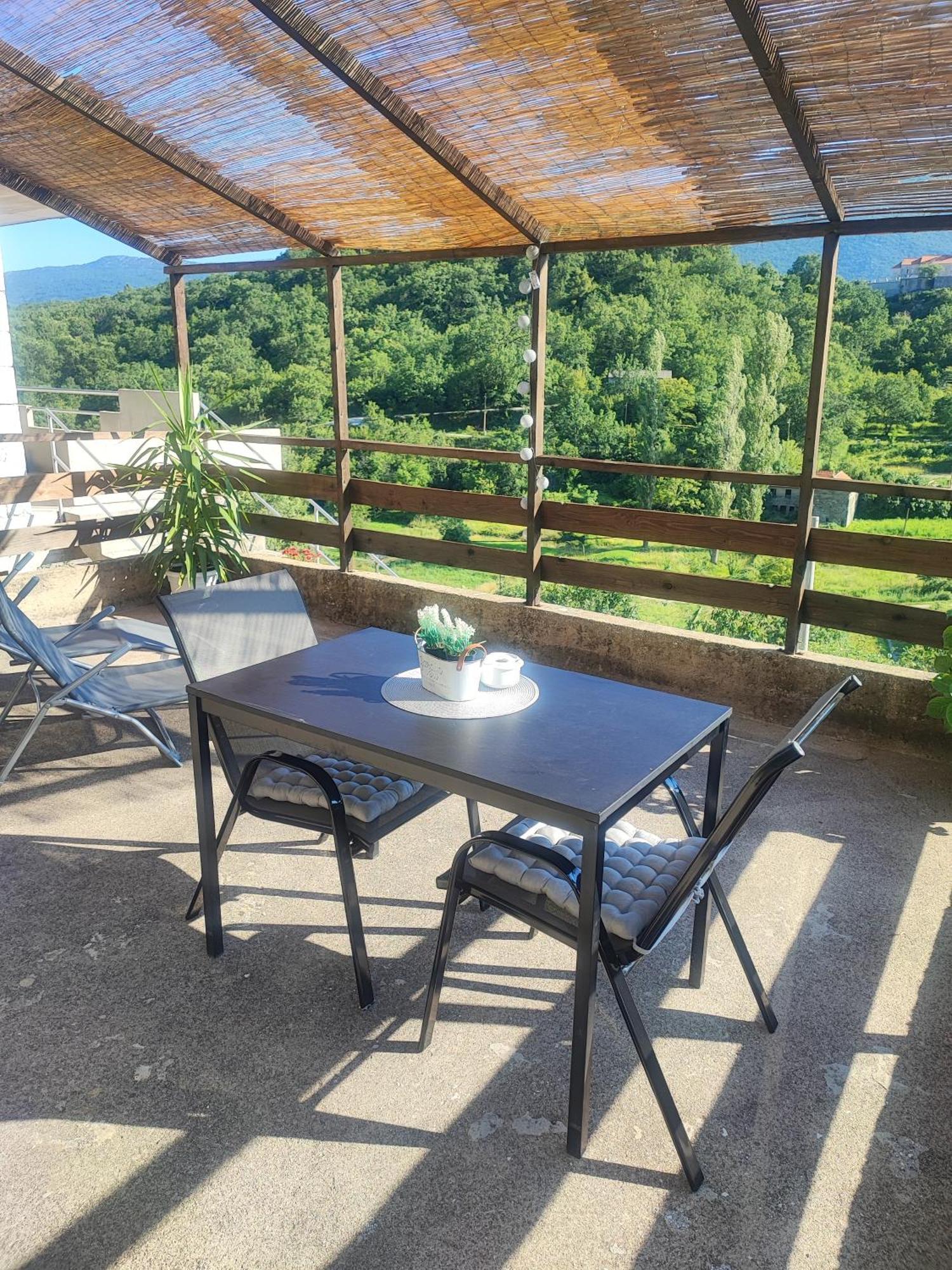 Apartment Mari Ostrvica Exteriér fotografie